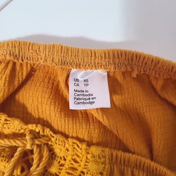 H&M Off-The-Shoulder Blouse - Women's X-Small - Picture 5 of 5